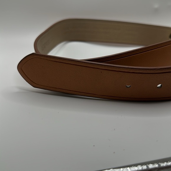 Express vegan leather brown belt with brass hardware - Picture 5 of 6